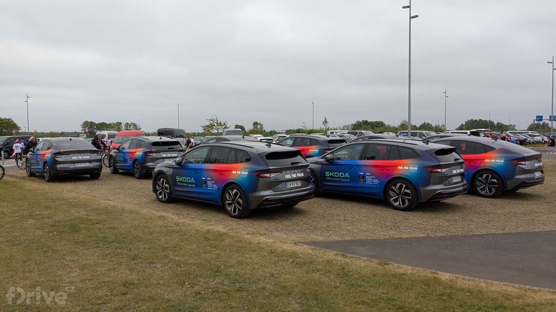 Vozy Škoda Enyaq a Enyaq Coupé na mistrovství světa v ledním hokeji