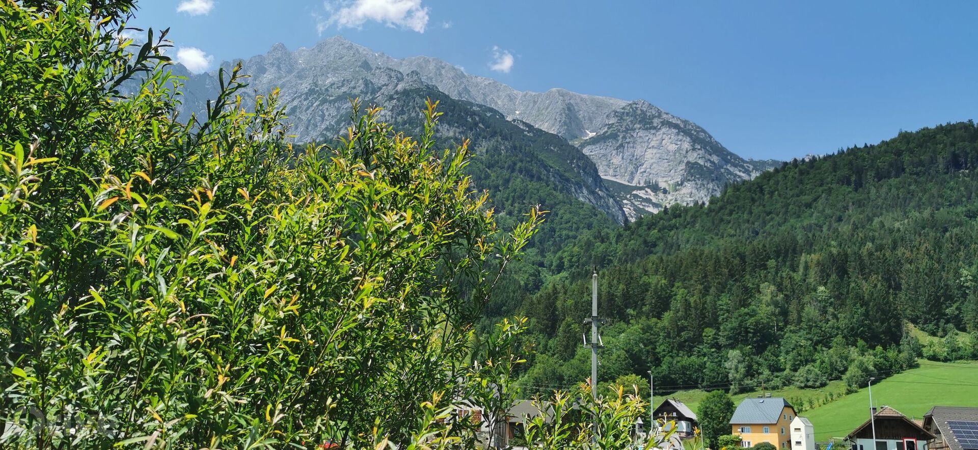 Výhled na hory cestou