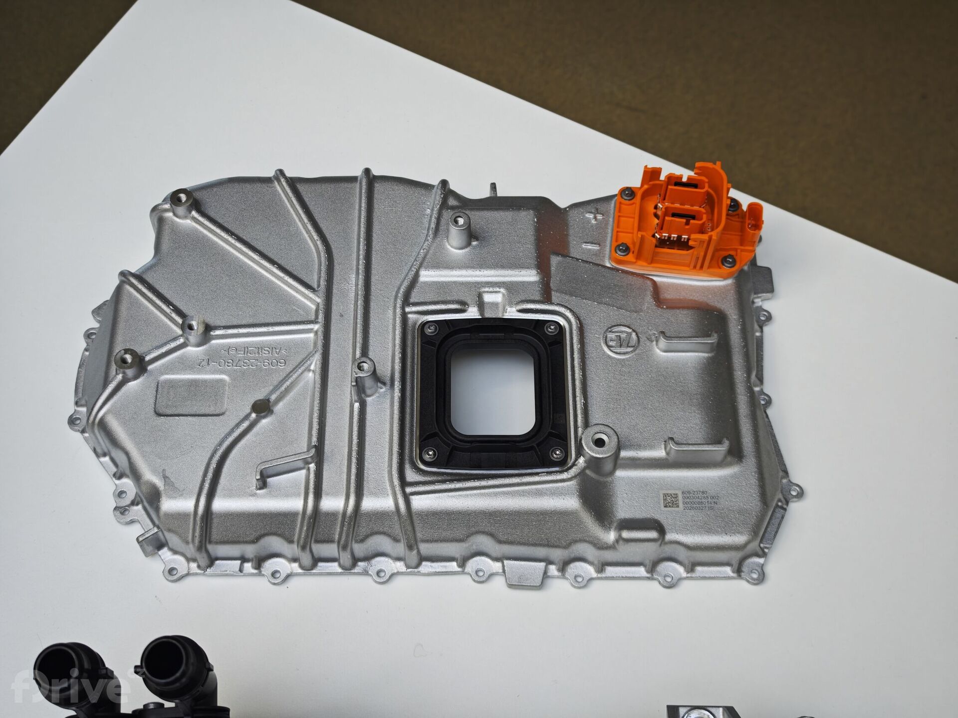 Výkonová elektronika ZF SiC MOSFET pro 800V elektromobily