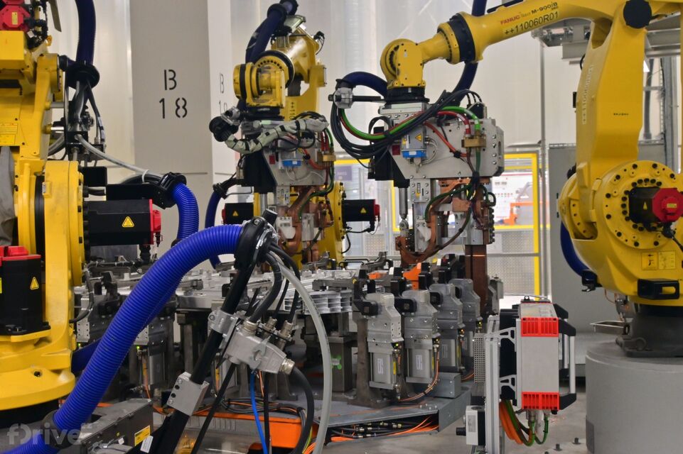 Výroba baterie Audi Q8 e-tron v Bruselu