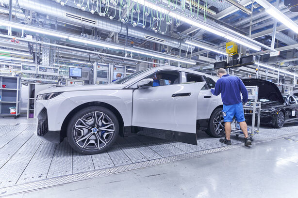 výroba BMW iX