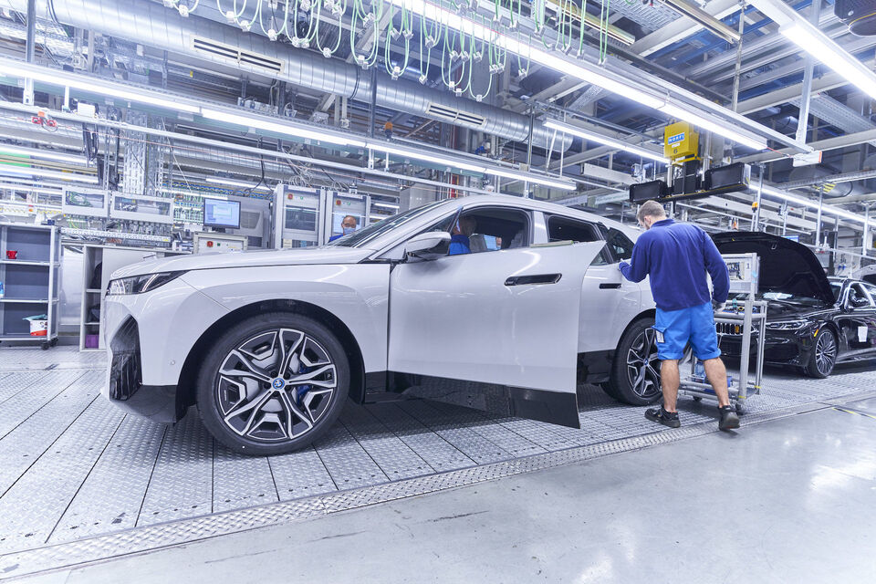 výroba BMW iX