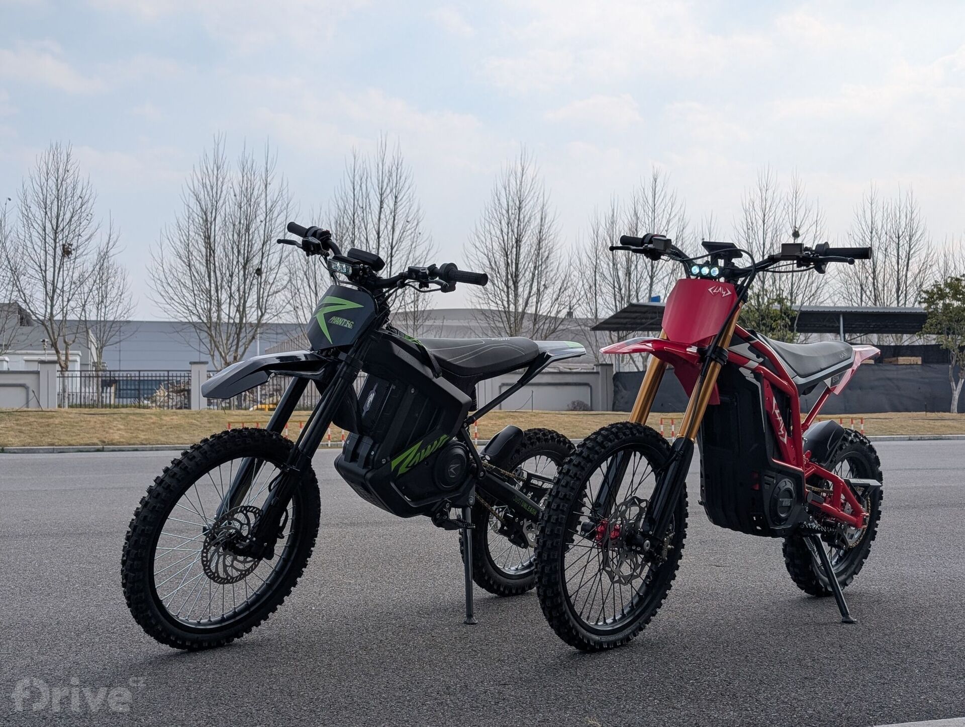 Výroba elektrických motorek v Číně