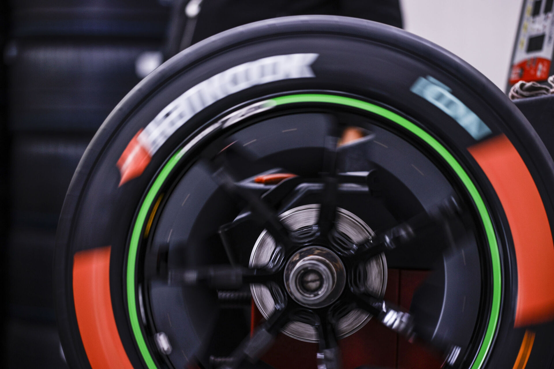 Vývoj pneumatik značky Hankook pro Formuli E