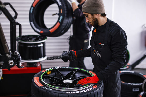 Vývoj pneumatik značky Hankook pro Formuli E