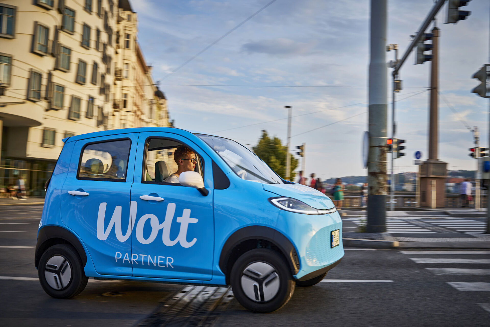 Wolt elektromobil v Praze