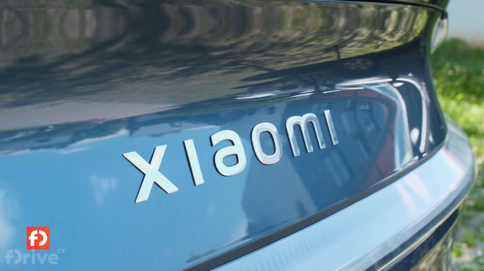 Xiaomi  YU7