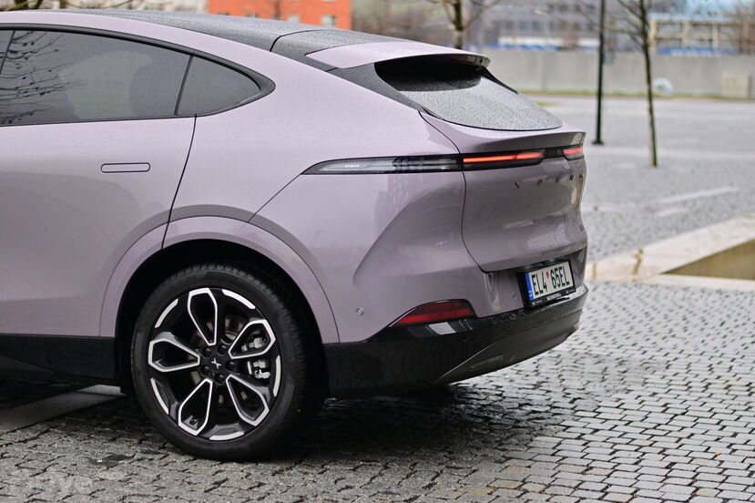 Xpeng G6