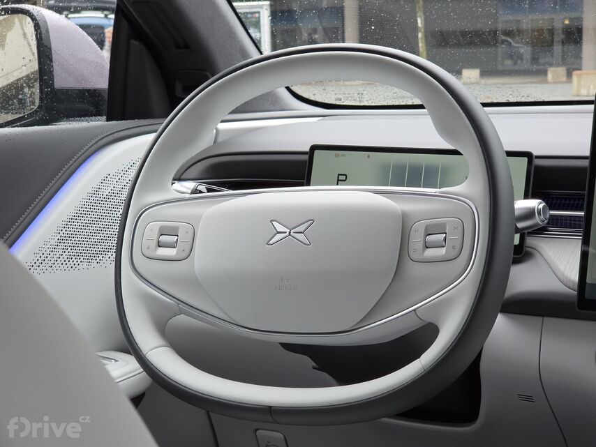 Xpeng G6