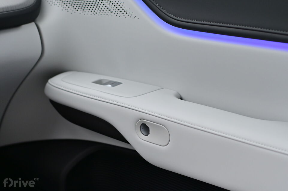 Xpeng G6