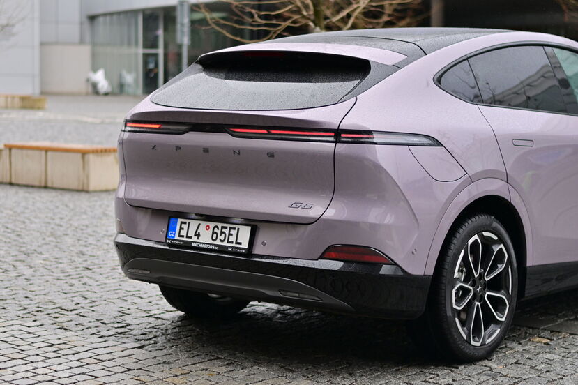 Xpeng G6