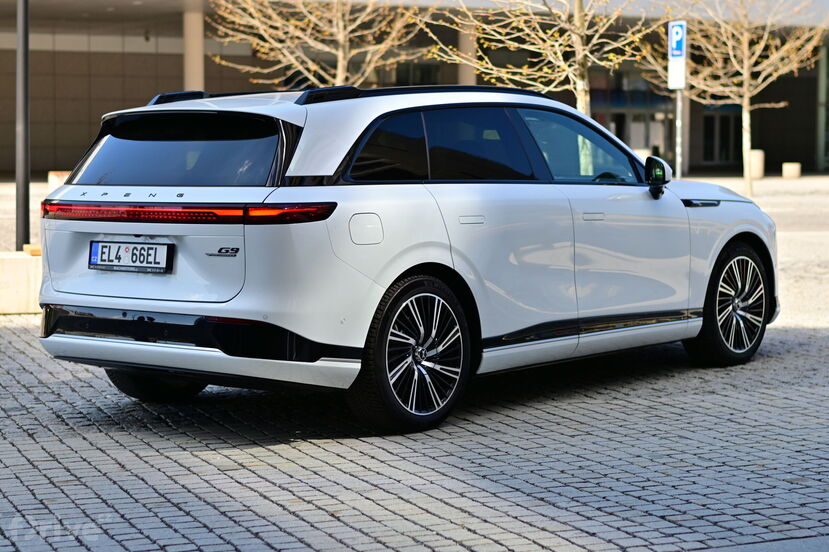 Xpeng G9