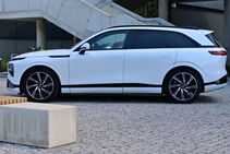 Xpeng G9