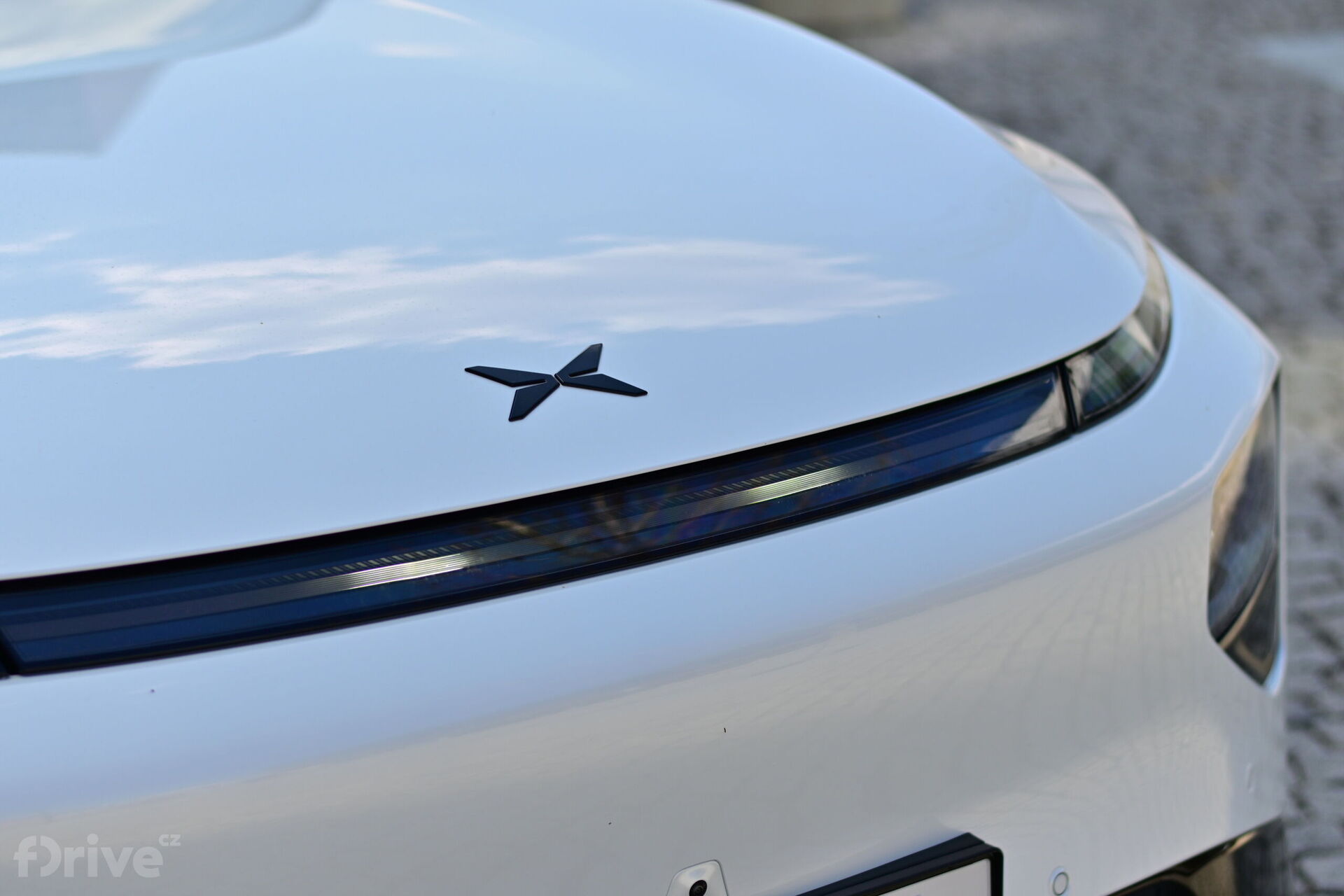 Xpeng G9