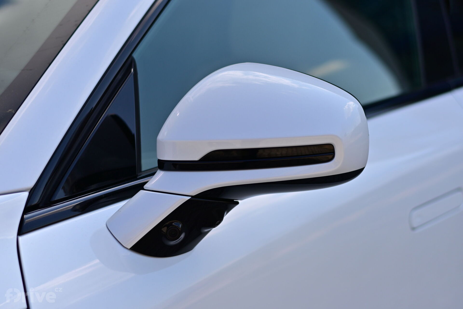 Xpeng G9