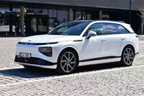 Xpeng G9
