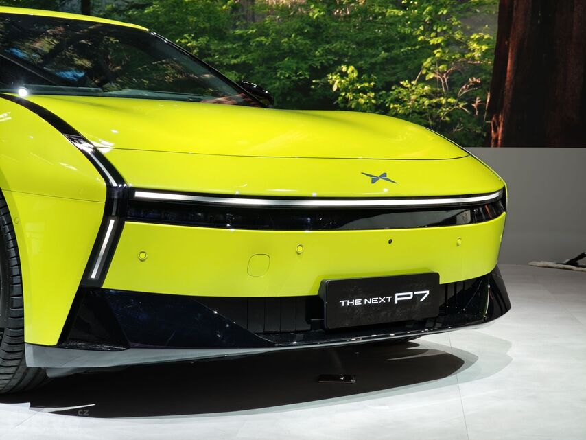 Xpeng P7