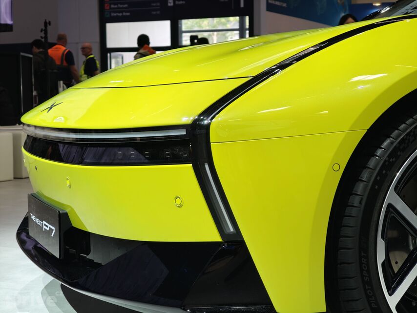 Xpeng P7