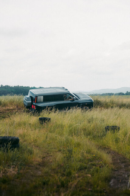 YangWang U8