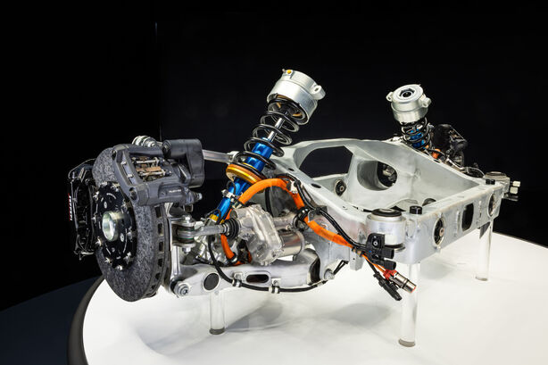 Zavěšení kol Ferrari Elettrica