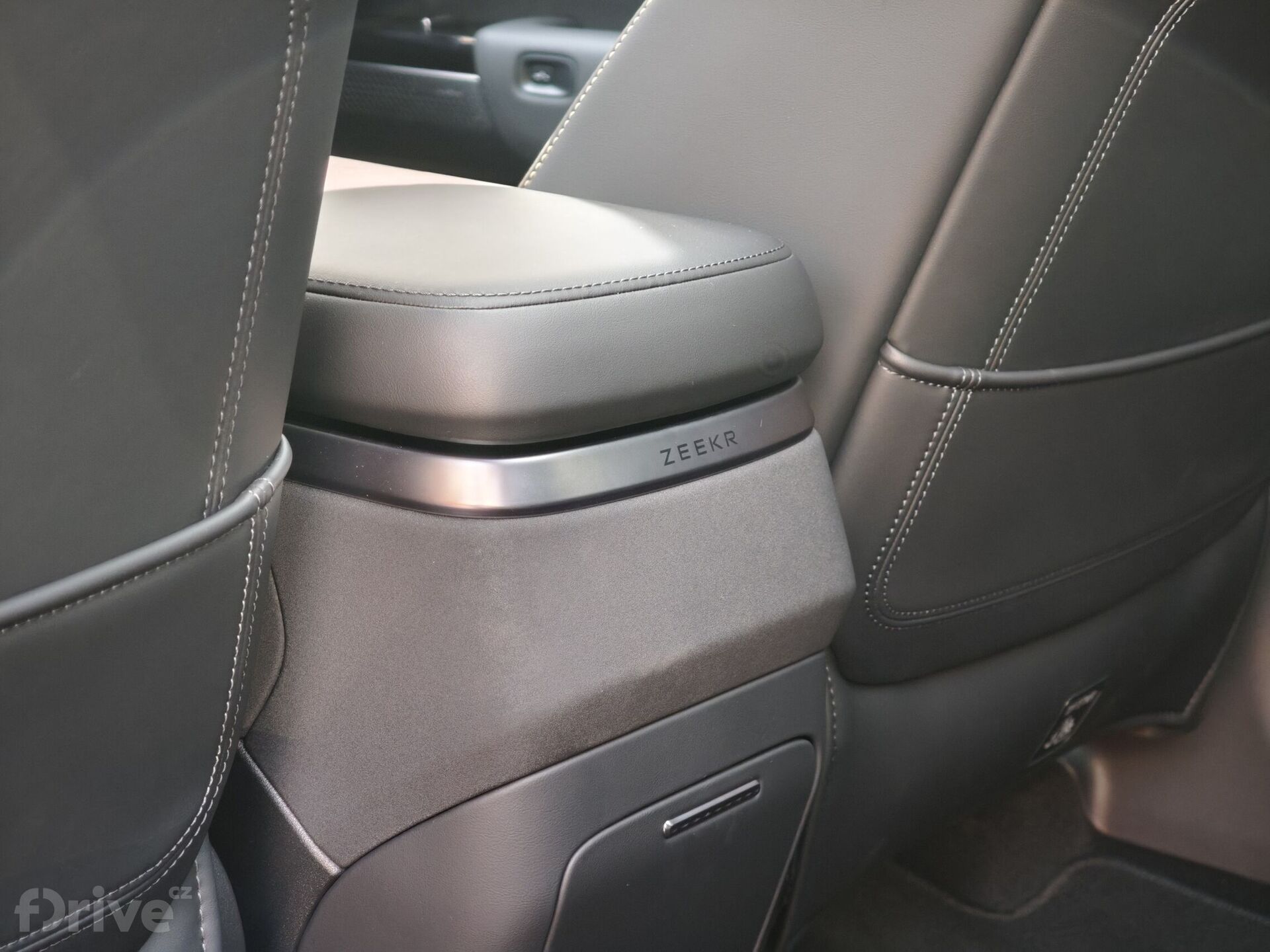 Zeekr 7X