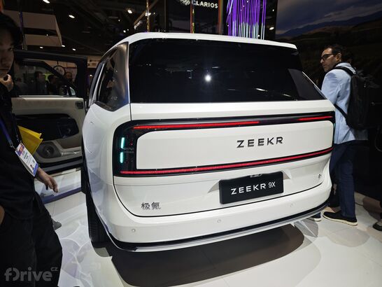 Zeekr 9X