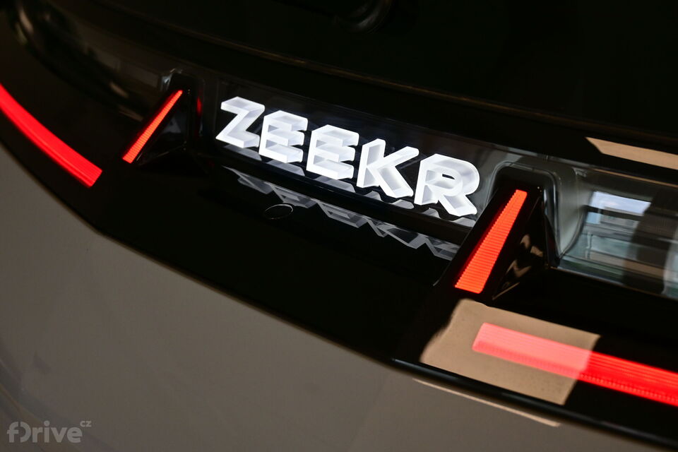 Zeekr X