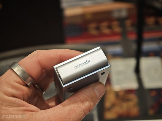 Amazfit V1tal Camera