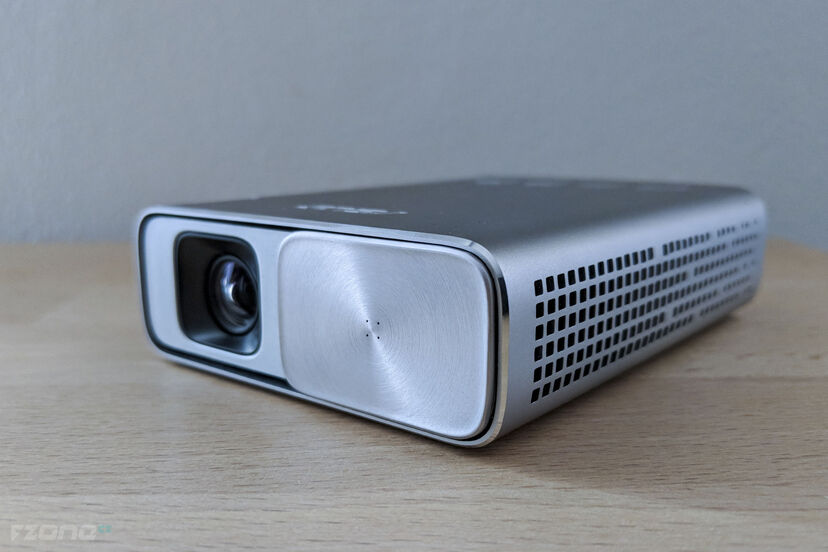 ASUS ZenBeam E1