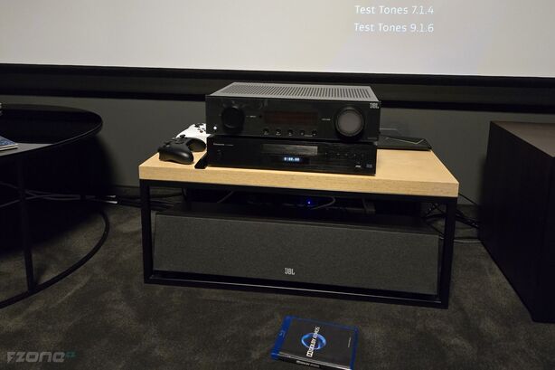 AV receivery JBL MA a reproduktory JBL Stage 2