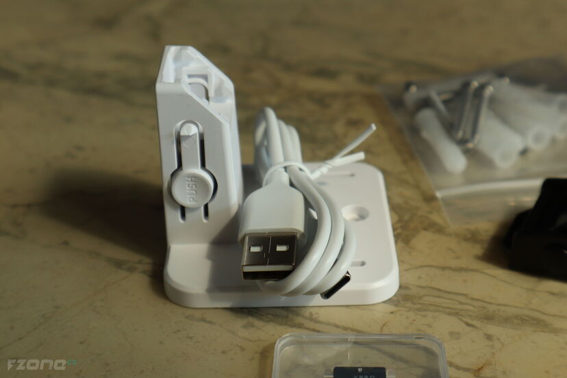 Eufy 4G LTE Cam S330