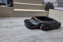 Eufy MarsWalker a Eufy RoboVac Omni S2