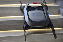 Eufy MarsWalker a Eufy RoboVac Omni S2