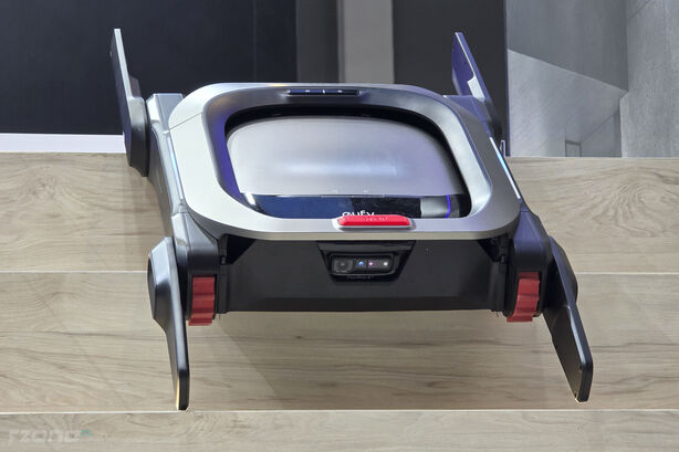 Eufy MarsWalker a Eufy RoboVac Omni S2