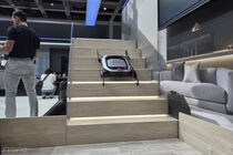 Eufy MarsWalker a Eufy RoboVac Omni S2