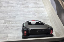 Eufy MarsWalker a Eufy RoboVac Omni S2