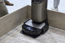 Eufy MarsWalker a Eufy RoboVac Omni S2