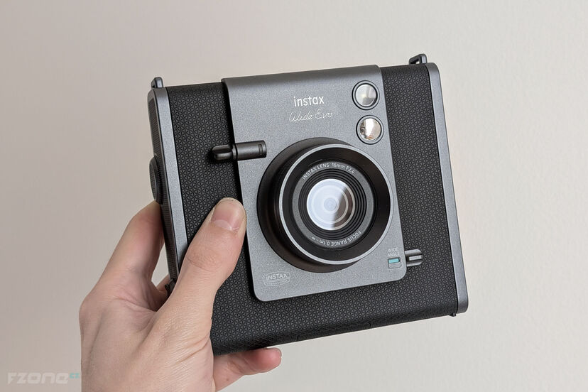 Fujifilm Instax WIDE Evo