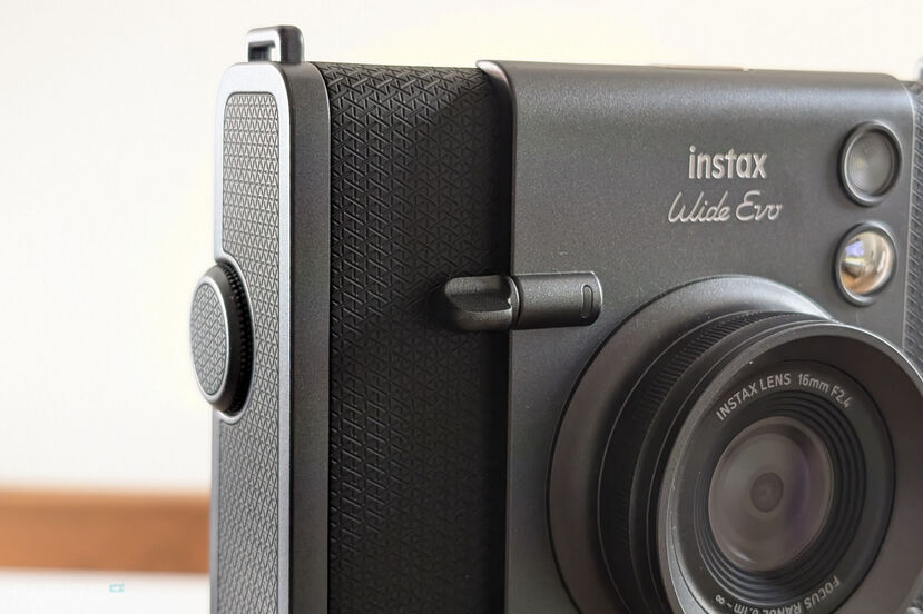 Fujifilm Instax WIDE Evo