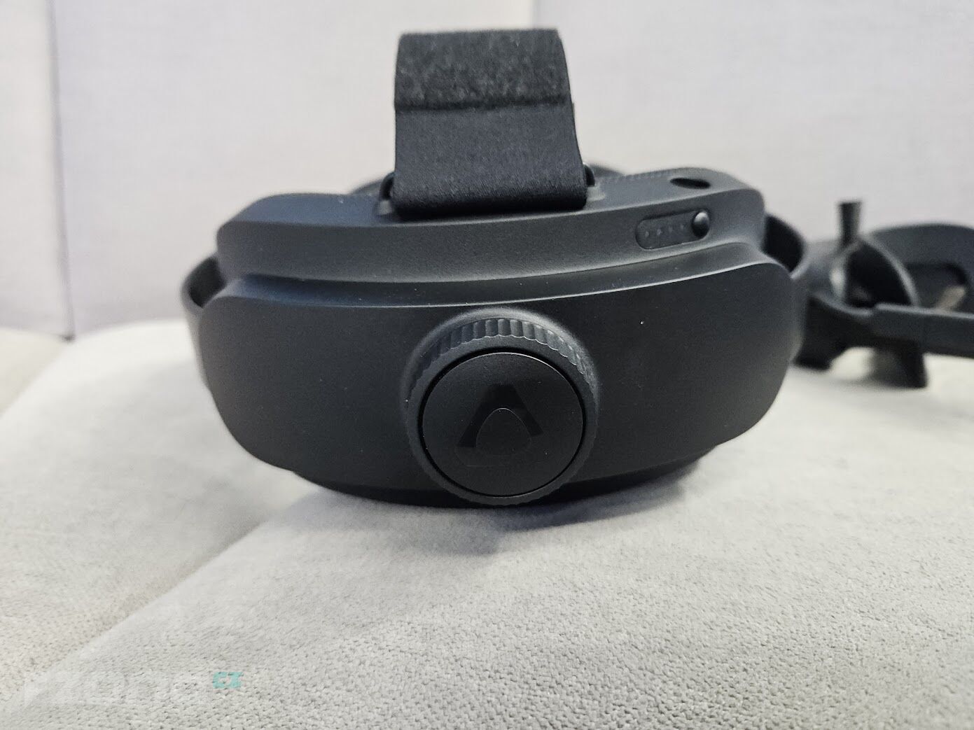 HTC VIVE Focus 3