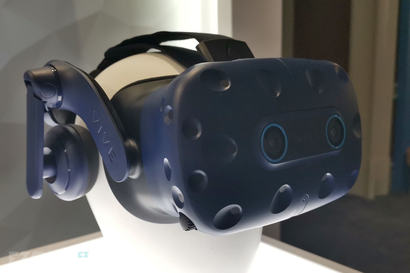 HTC Vive Pro Eye