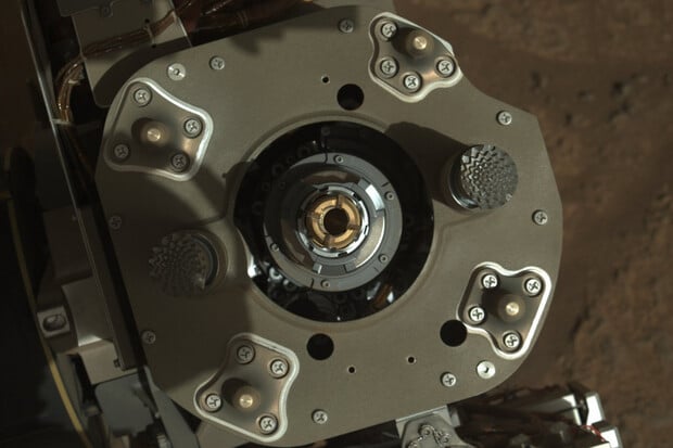 Roveru Perseverance se nepodařilo získat první vzorek marsovské horniny