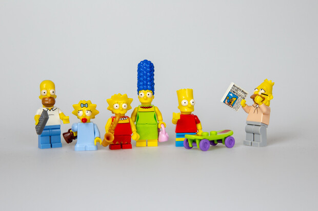 Nadšenec vytvořil miniaturní, ale funkční repliku televizoru ze seriálu Simpsonovi