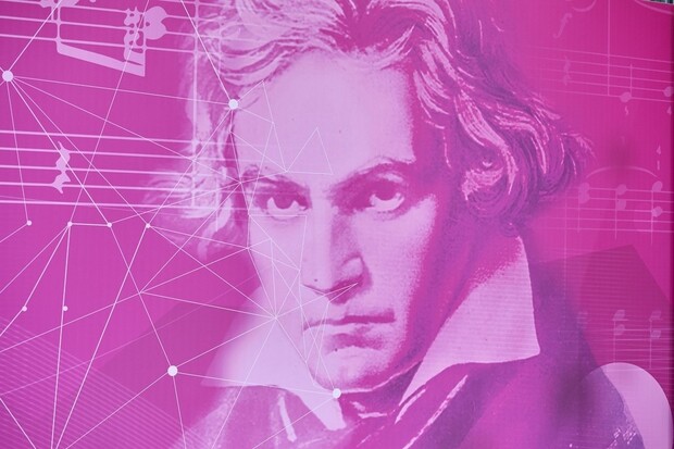 Beethovenovu slavnou 10. symfonii dokončila umělá inteligence