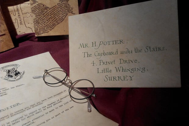 Tento týden začíná výstava předmětů s tématikou Harryho Pottera v Děčíně