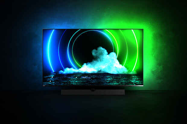 Na český trh zamířily nové TV Philips s technologií mini LED. Známe jejich ceny