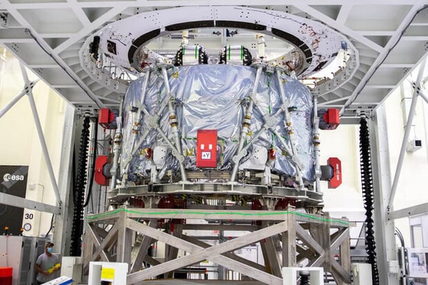 NASA pracuje na raketě Artemis II, která vynese posádku na Měsíc