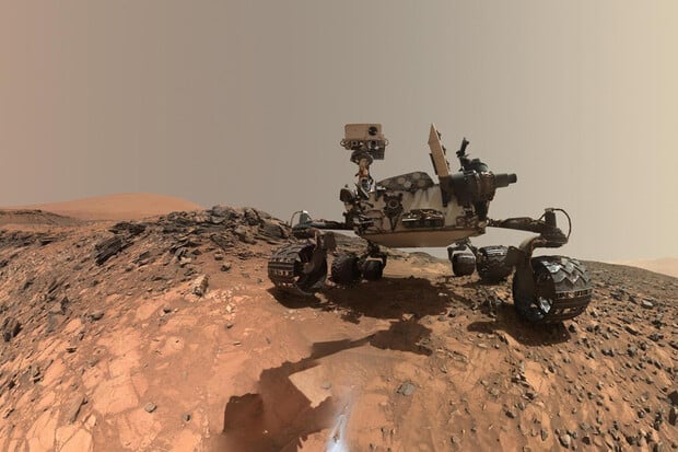 Rover objevil na Marsu vzorky bohaté na uhlík. Život se zde však prozatím nepotvrdil