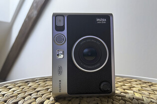 Fujifilm instax mini EVO