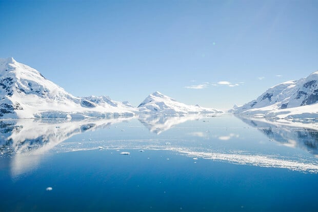 Na Antarktidě byly nalezeny mikroplasty v čerstvě napadlém sněhu